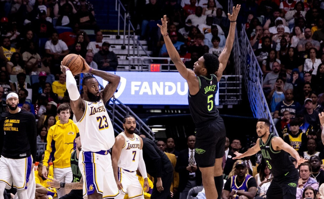 关于鹈鹕碾压湖人B队,麦科勒姆制霸全场的信息 关于鹈鹕碾压湖人B队,麦科勒姆制霸全场的信息