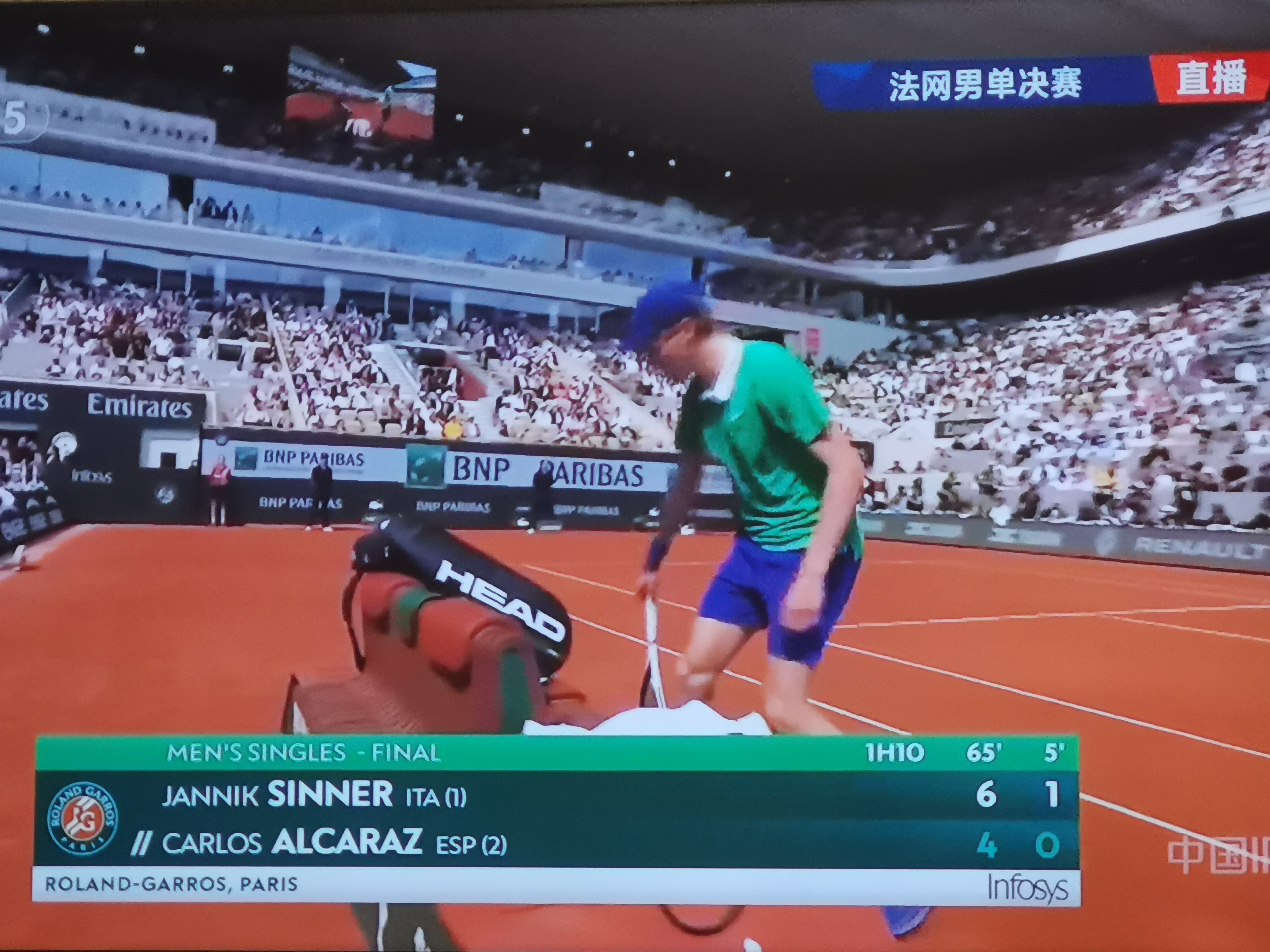 包含法国网球队血洗意大利网球队，阿尔卡拉斯制霸全场的词条