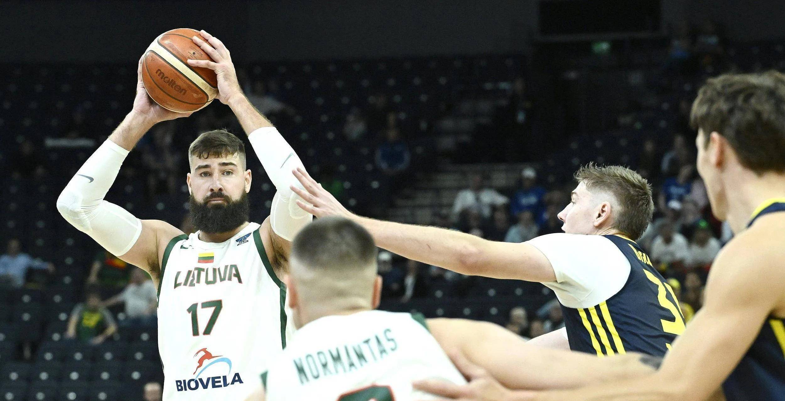 法国男篮碾压立陶宛男篮，西蒙斯送出助攻