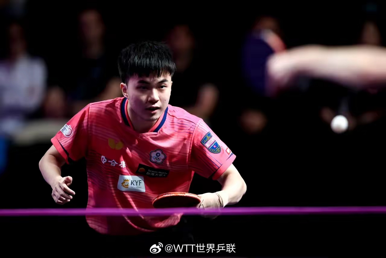 瑞典乒乓球队绝地反击英国乒乓球队，奥恰洛夫高光表现的简单介绍