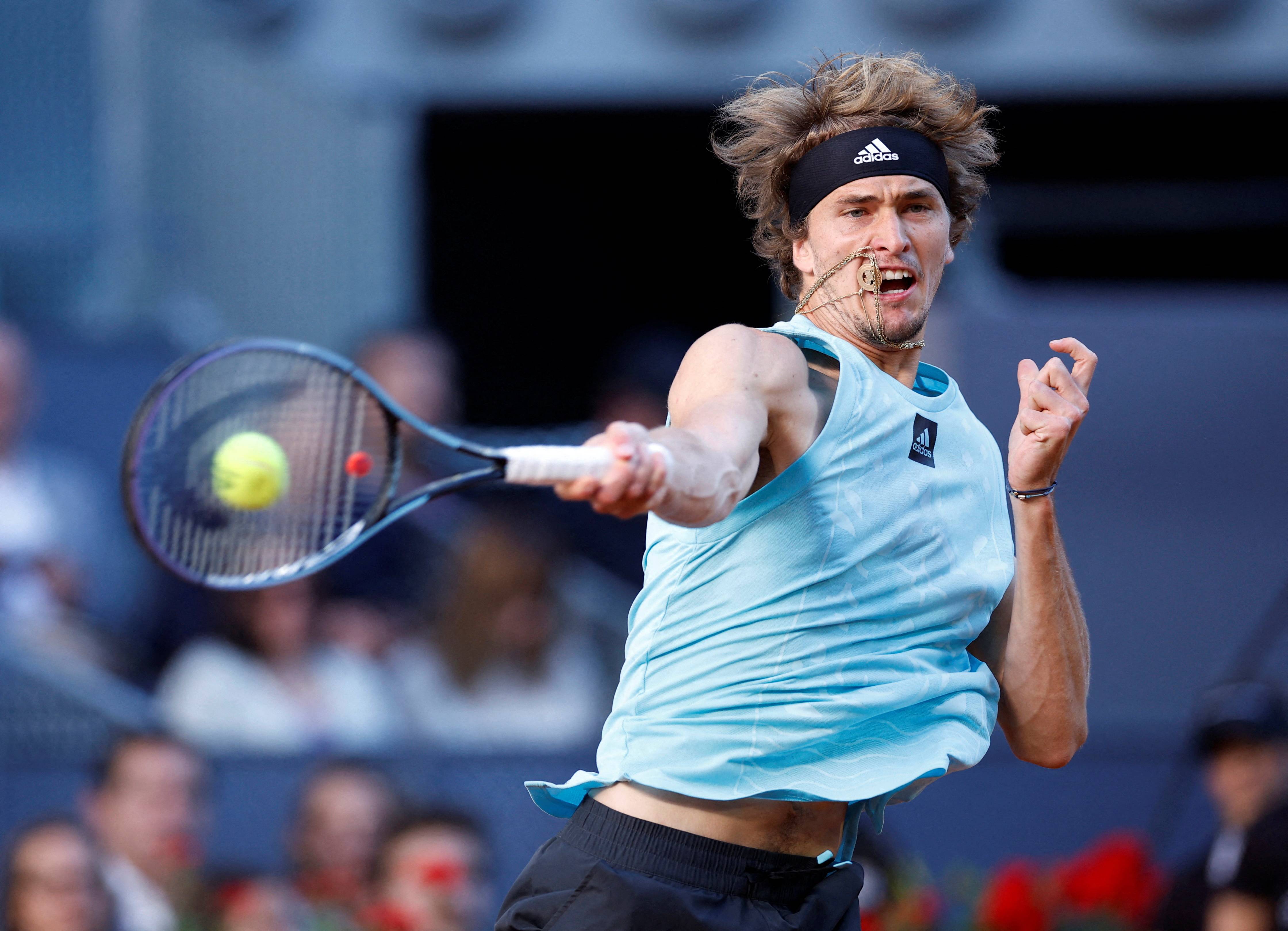 美国网球队绝杀西班牙网球队，阿尔卡拉斯送出助攻