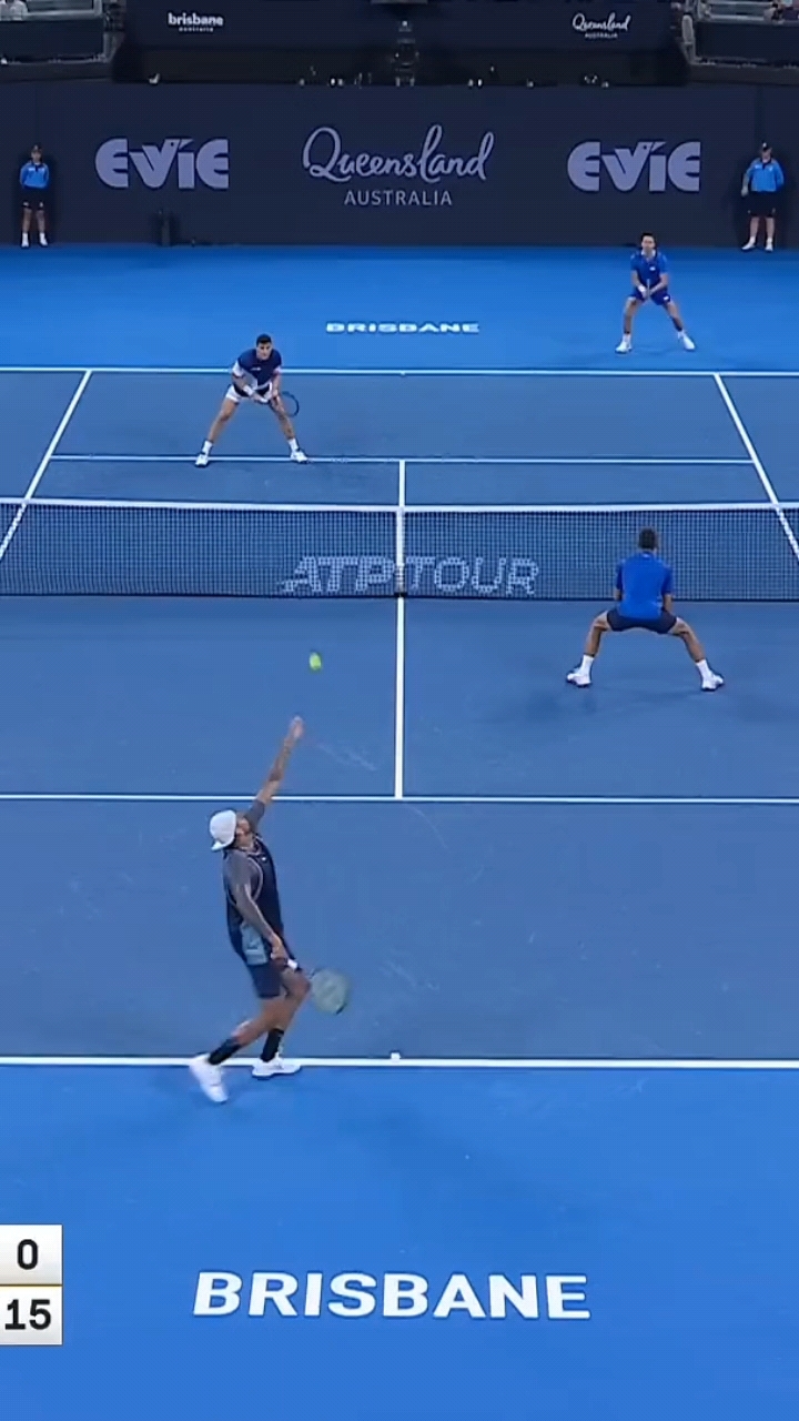 欧洲网球队力克世界网球队，克耶高斯关键制胜