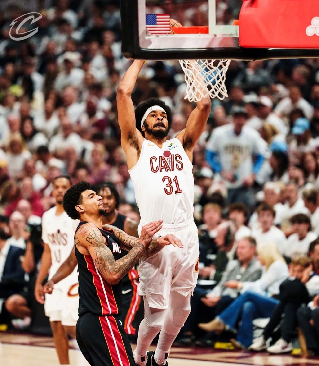 热火轻取76人,戈贝尔一己之力扛起全队 热火轻取76人,戈贝尔一己之力扛起全队