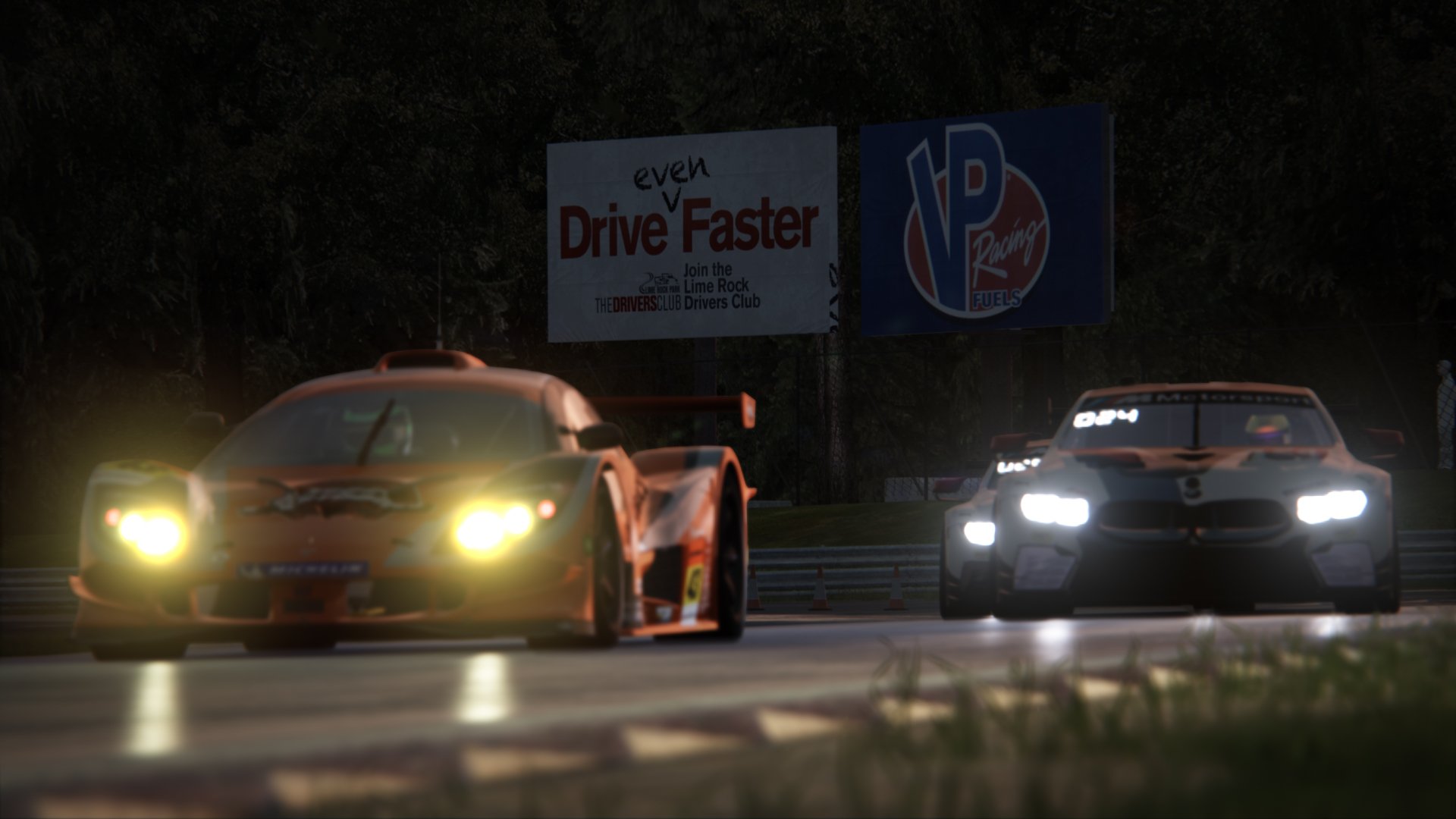 量子纠缠的绿茵场，当梅西同时为德冰两队戴上队长袖标