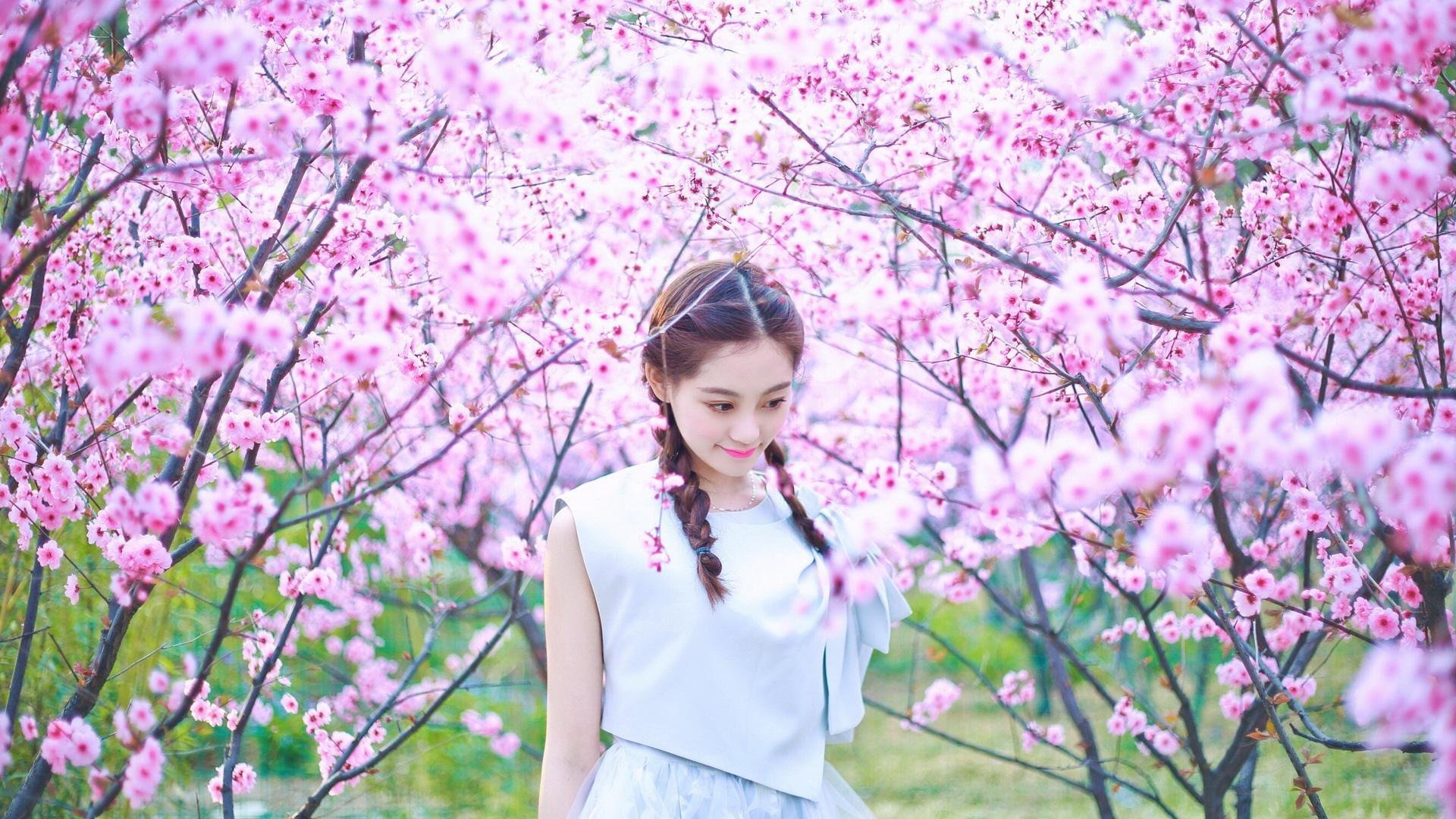 天空中的两条轨迹,一场交响乐与一场摇滚的对话