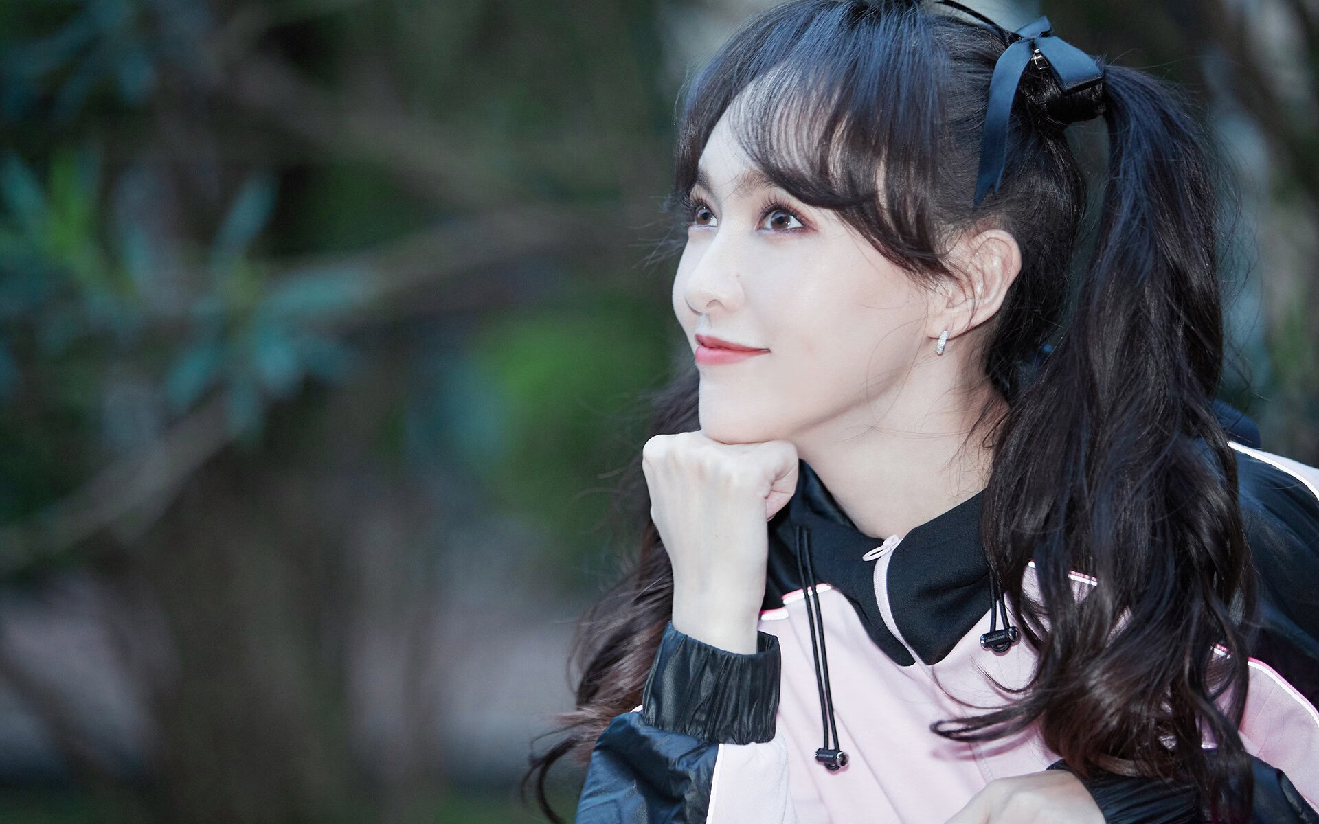 欧冠半决赛双雄会，巴萨巅峰对决胜出马德里，巴斯托尼接管比赛铸就传奇