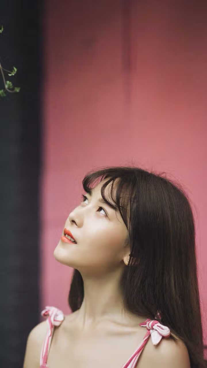 绿茵双重奏，维尼修斯达成百球里程碑，美国队强势终结威尔士不败神话